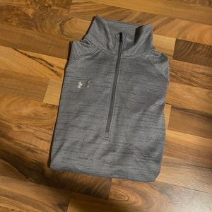 Women’s under Armour quarter length zip up